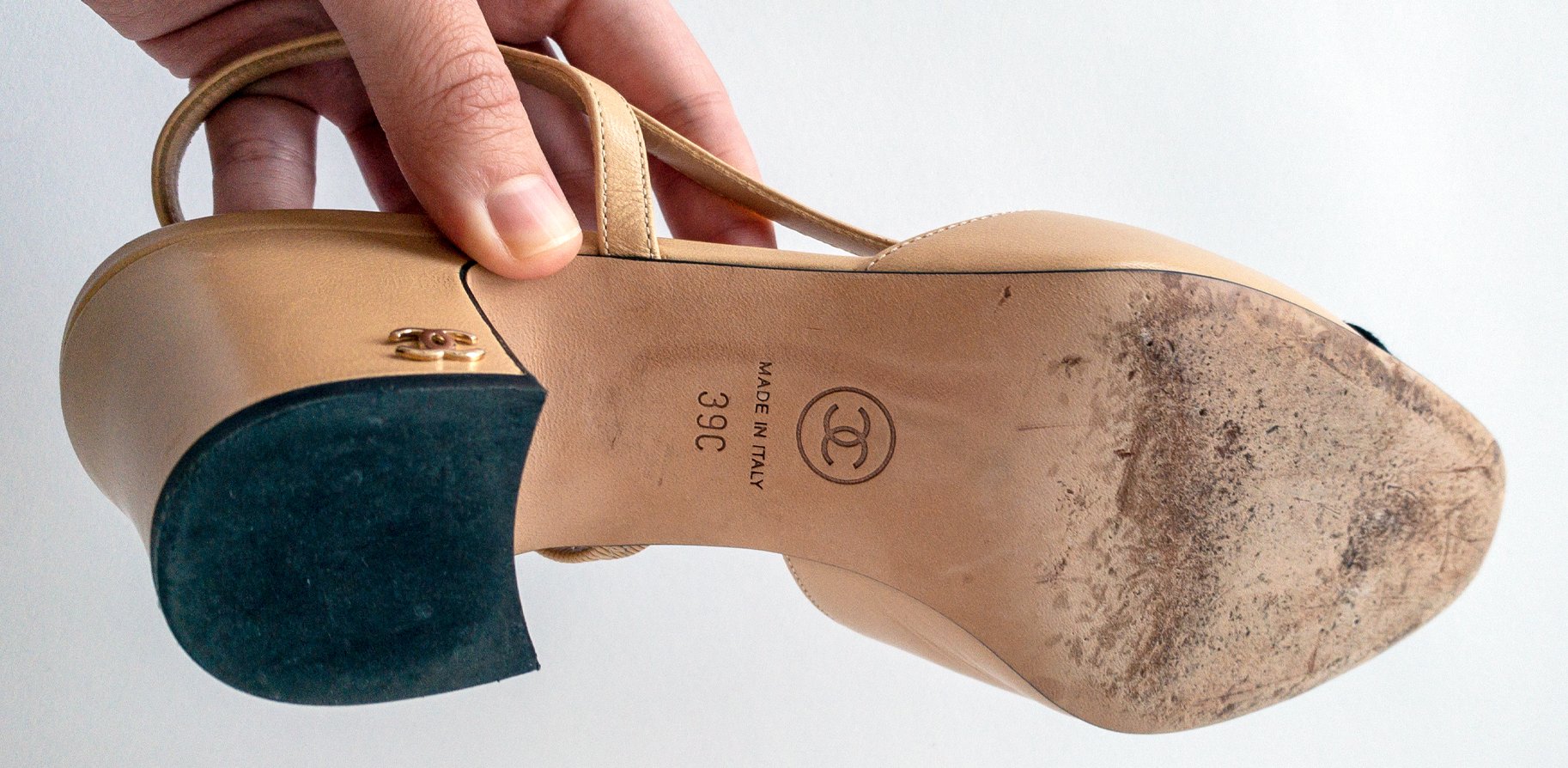 Chanel slingbacks' leather sole