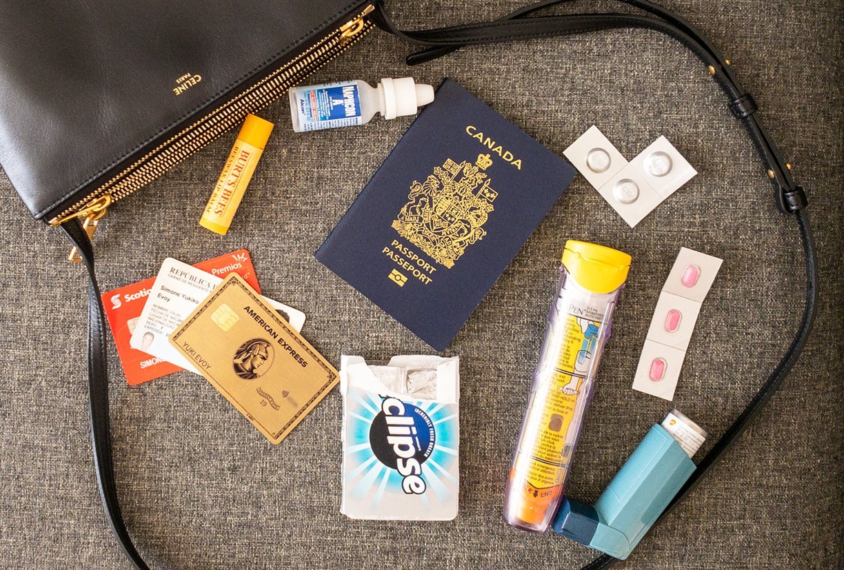 WHAT'S IN MY BAG? 2022 Edition Ft. Mini Celine Vertical Cabas